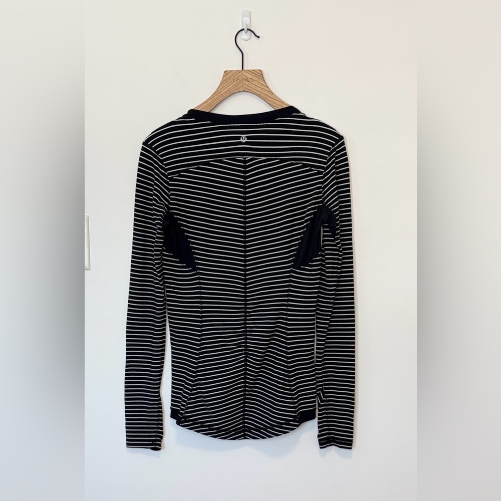 Lululemon Base Runner Long Sleeve , sz : 6 - Picture 7 of 12